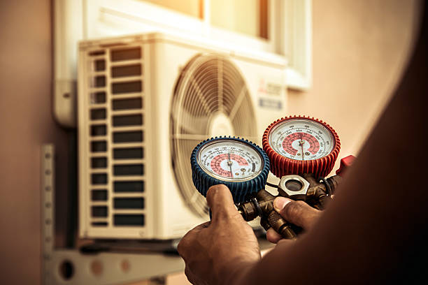 Professional Ductwork Repair technician working in Rockville, MD